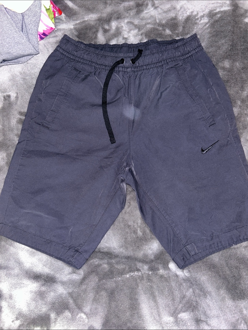 Nike Men's Dark Gray Elastic-Waist Athletic Shorts